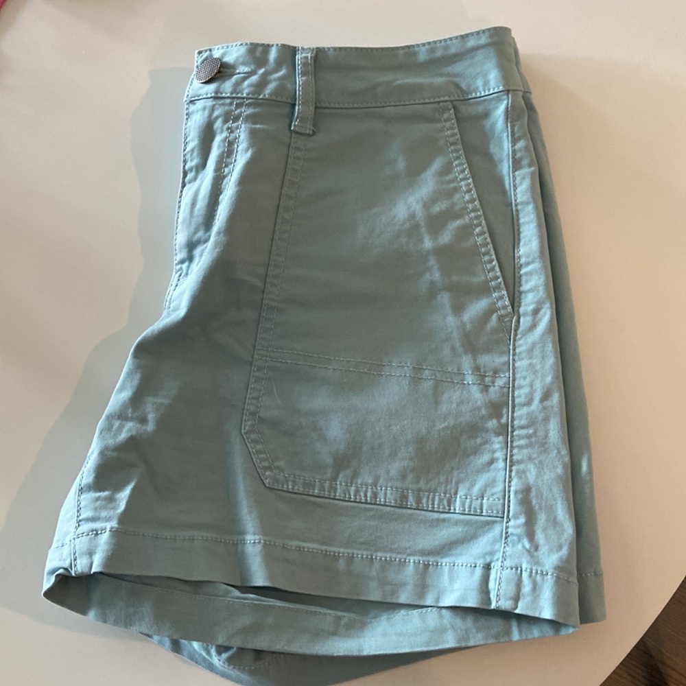 Cabi shorts - aqua -size 4